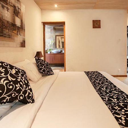 Seminyak Villa Kalyca Εξωτερικό φωτογραφία