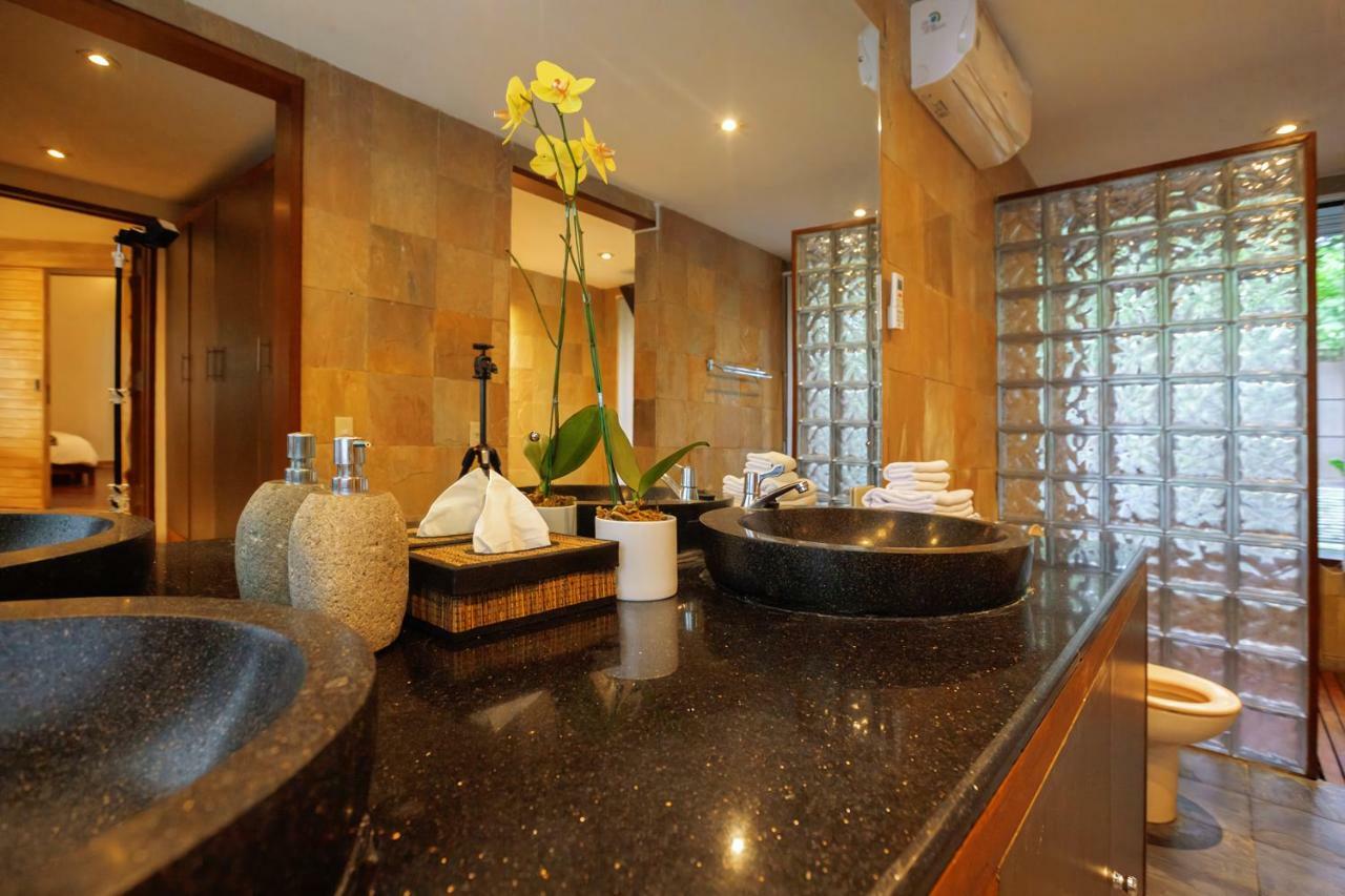 Seminyak Villa Kalyca Εξωτερικό φωτογραφία