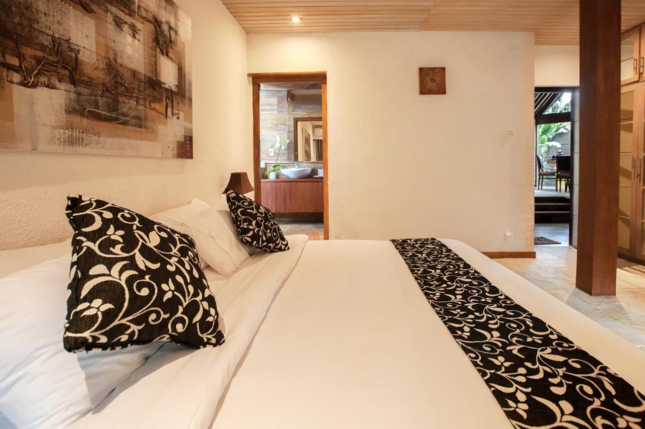 Seminyak Villa Kalyca Εξωτερικό φωτογραφία
