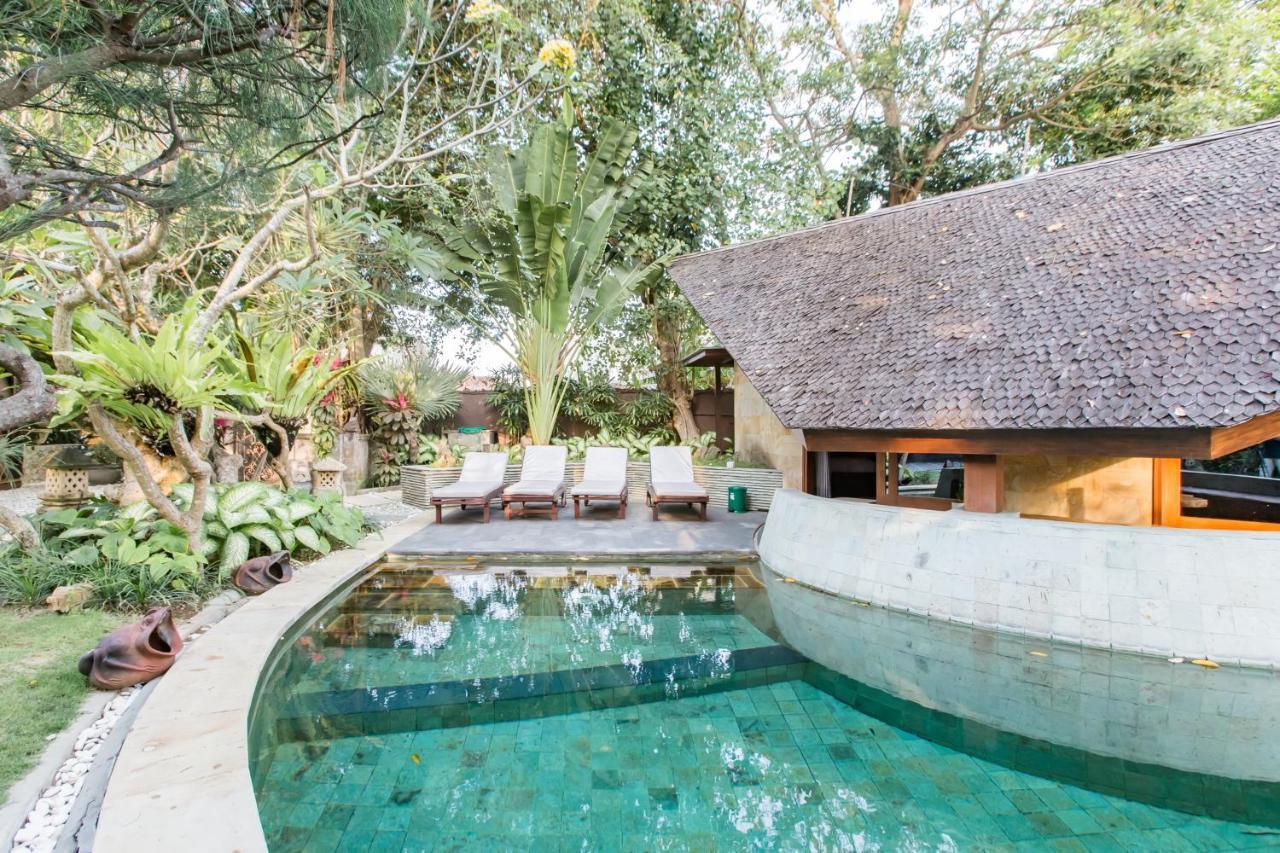 Seminyak Villa Kalyca Εξωτερικό φωτογραφία